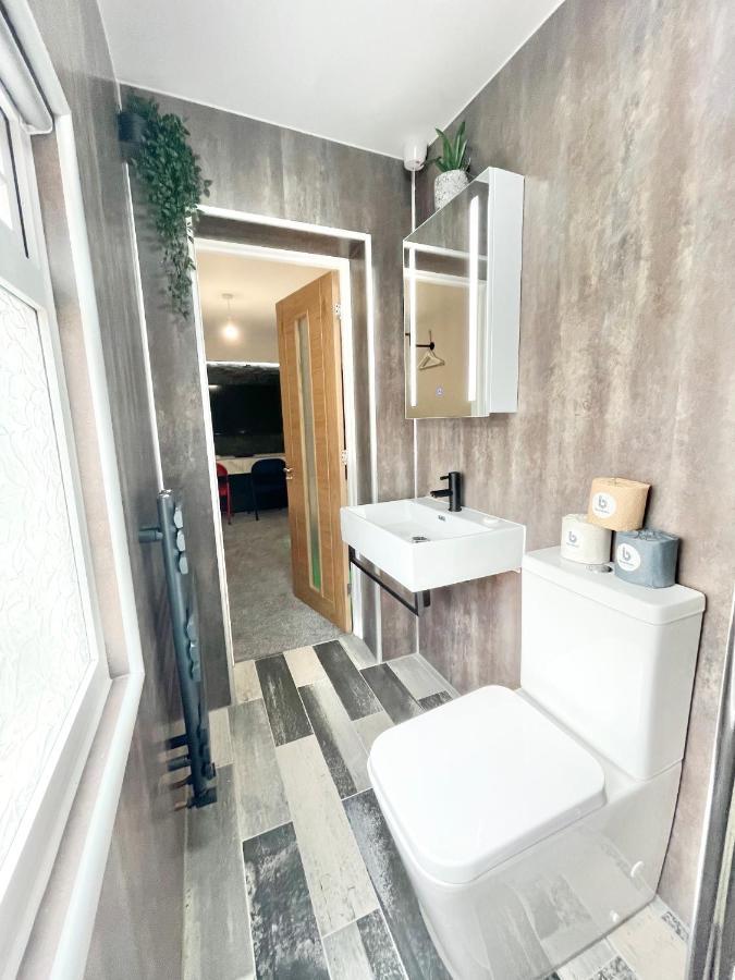Cloud9 Guest House - By Coastline Retreats - Newly Renovated, Beautiful Ensuite Rooms Near Seafront In Town Centre, Netflix, Superfast Wifi, Communal Kitchen Bournemouth Kültér fotó