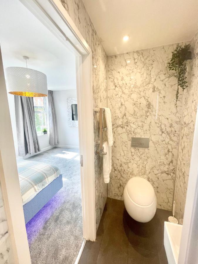 Cloud9 Guest House - By Coastline Retreats - Newly Renovated, Beautiful Ensuite Rooms Near Seafront In Town Centre, Netflix, Superfast Wifi, Communal Kitchen Bournemouth Kültér fotó