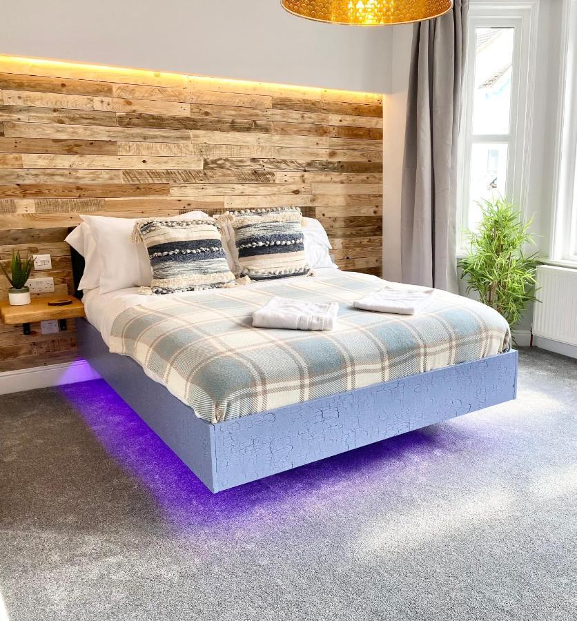 Cloud9 Guest House - By Coastline Retreats - Newly Renovated, Beautiful Ensuite Rooms Near Seafront In Town Centre, Netflix, Superfast Wifi, Communal Kitchen Bournemouth Kültér fotó