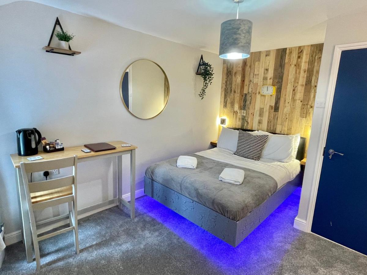Cloud9 Guest House - By Coastline Retreats - Newly Renovated, Beautiful Ensuite Rooms Near Seafront In Town Centre, Netflix, Superfast Wifi, Communal Kitchen Bournemouth Kültér fotó
